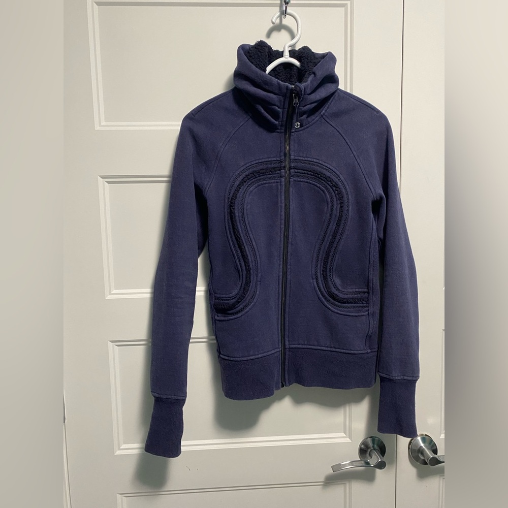 Lululemon cuddle up Jacket